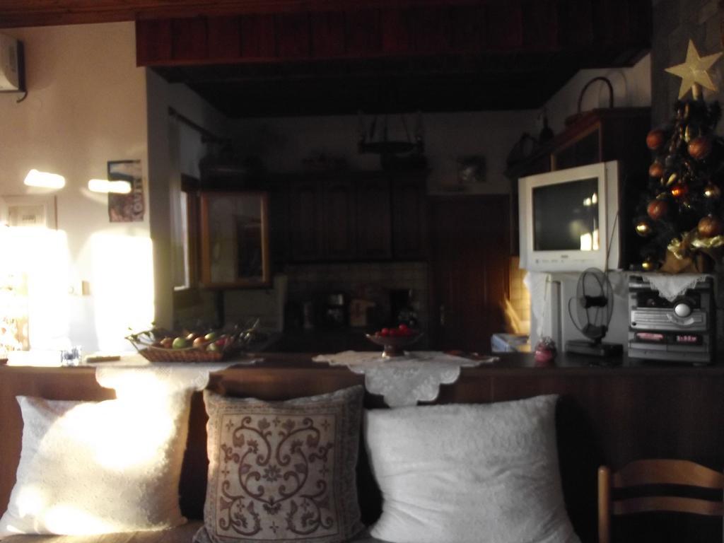 Gerakofolia Rooms To Let Konitsa Exteriör bild